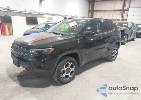 2022 Jeep Compass Trailhawk 4X4 из США, поврежденный, VIN 3C4NJDDB8NT227131